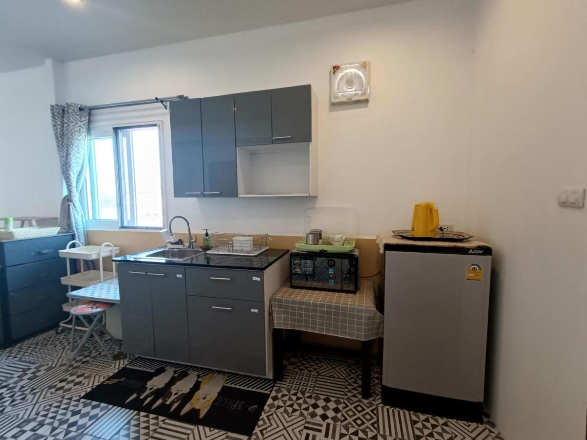Merit Courtyard Suvarnaphumi House バンコク都 エクステリア 写真