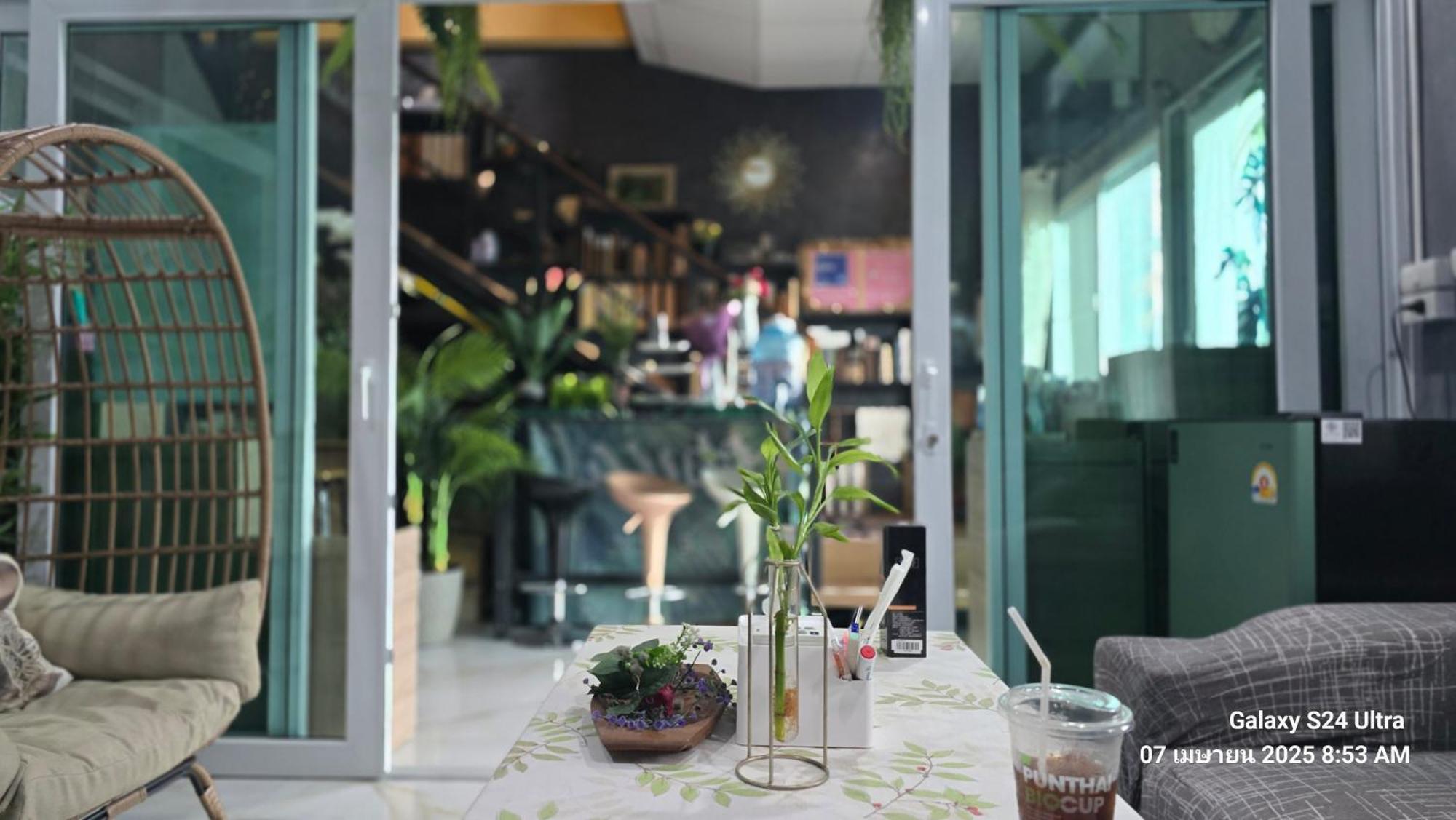 Merit Courtyard Suvarnaphumi House バンコク都 エクステリア 写真